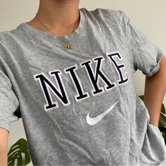 vintage embroidered Nike middle swoosh tee - Picture 1 of 6